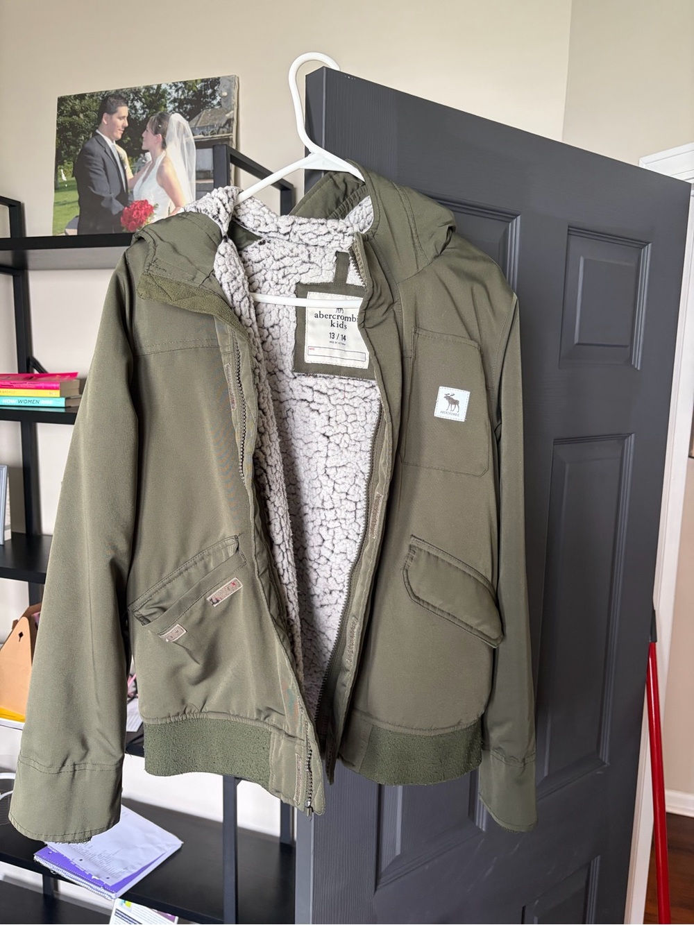 abercrombie kids olive green sherpa-lined hooded puffer jacket size 13/14